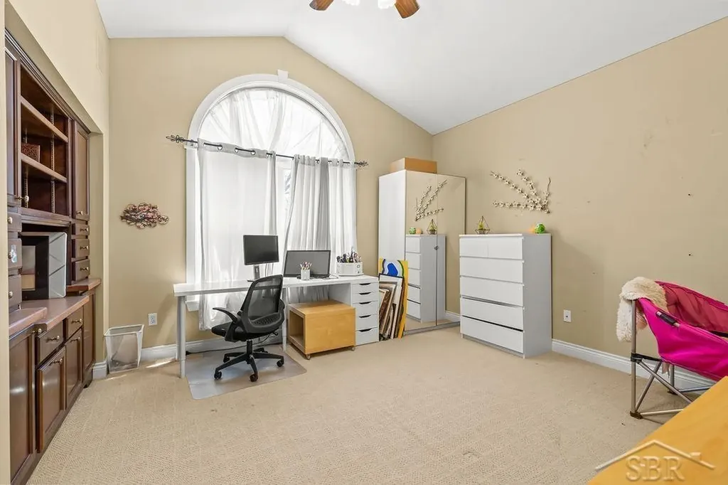2961 Laurel Park Saginaw Charter Township MI 48603