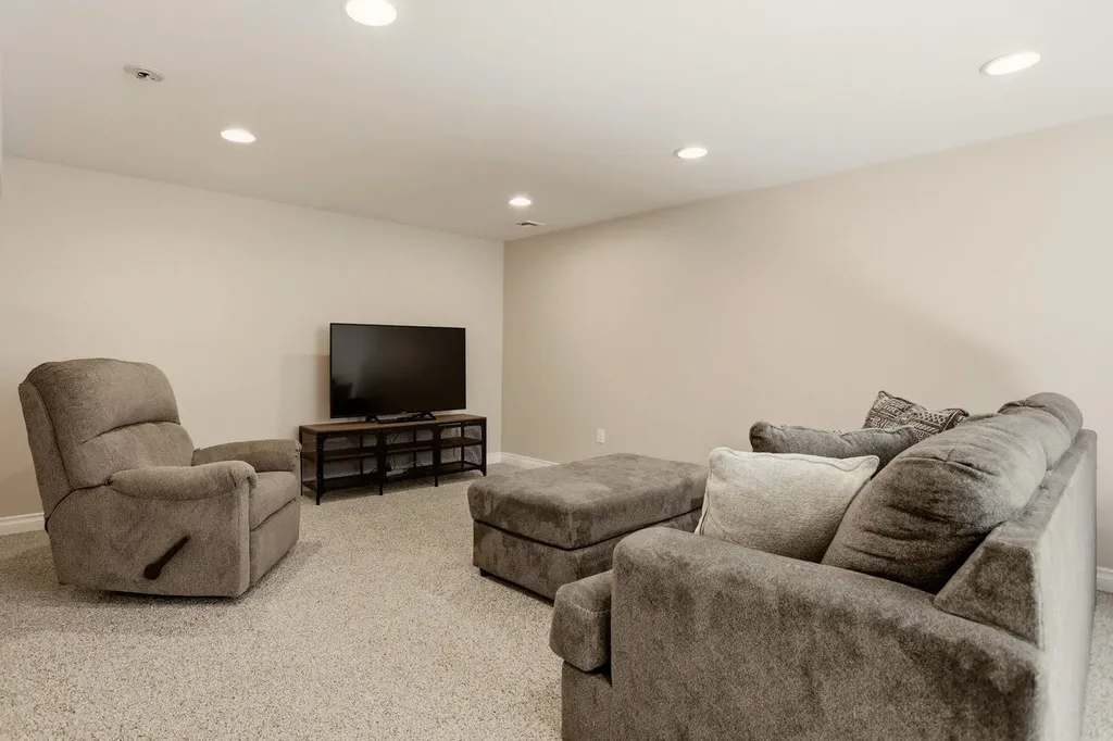 934 Eastgate Court Frankenmuth City MI 48734