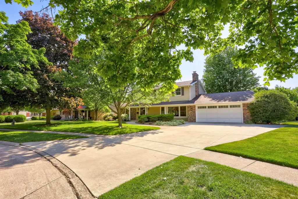 934 Eastgate Court Frankenmuth City MI 48734