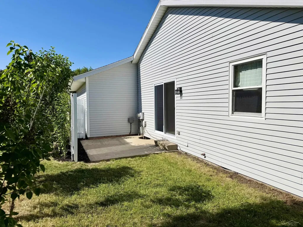4566 Shattuck Road Saginaw Charter Township MI 48603