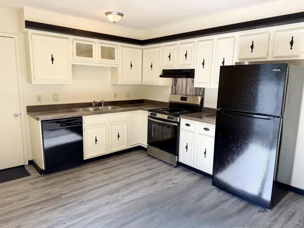 4566 Shattuck Road Saginaw Charter Township MI 48603