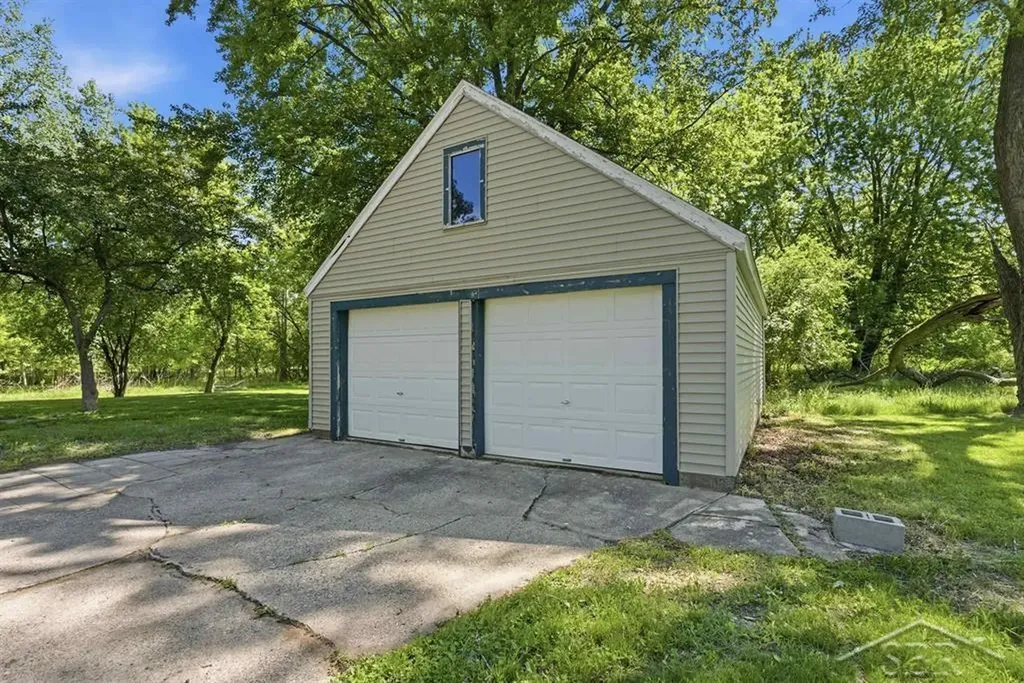 801 Atwell Street Midland City MI 48640