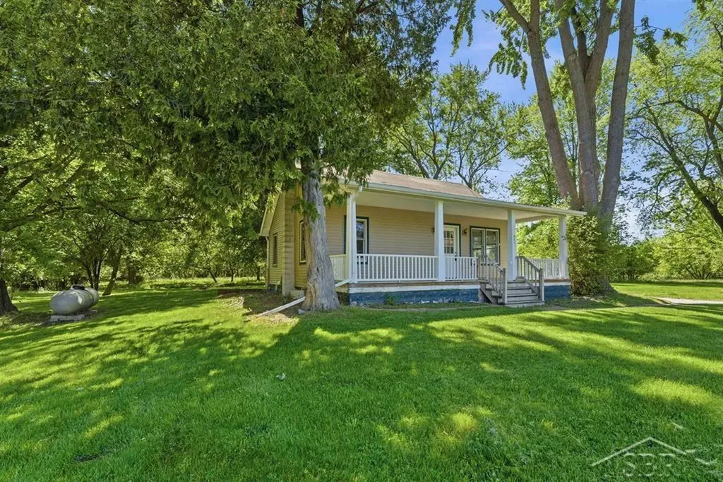 801 Atwell Street Midland City MI 48640