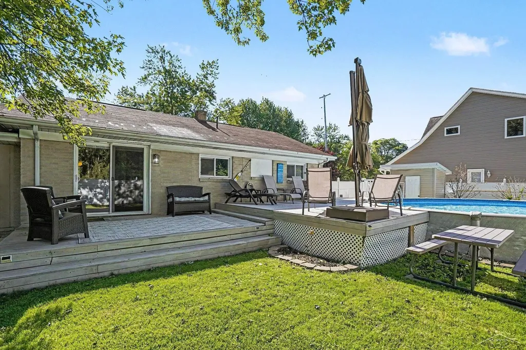 1225 Harding Road Hampton Charter Township MI 48732