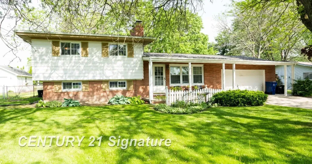 1650 Fromm Drive Saginaw Charter Township MI 48638