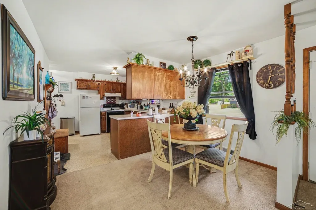 3595 Hermansau Drive Saginaw Charter Township MI 48603