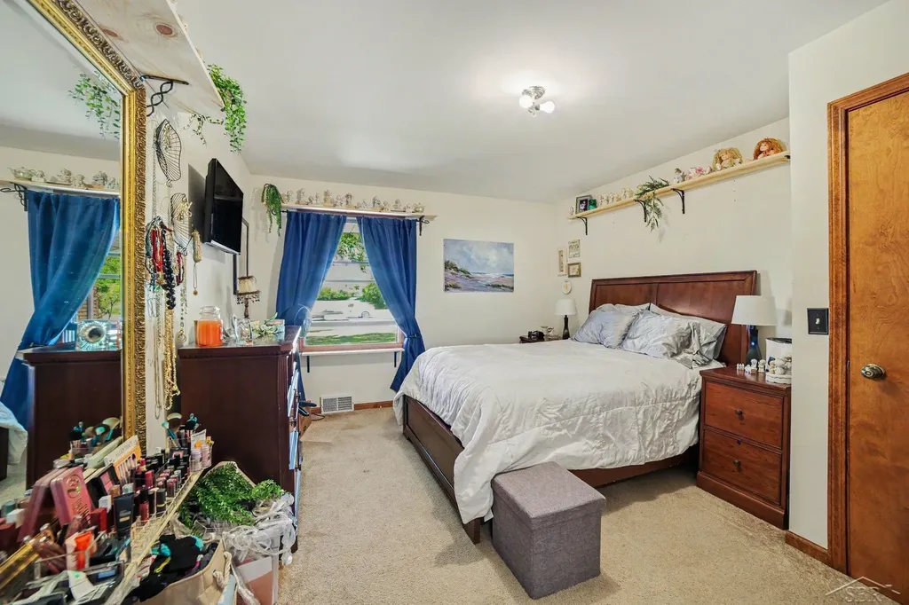 3595 Hermansau Drive Saginaw Charter Township MI 48603