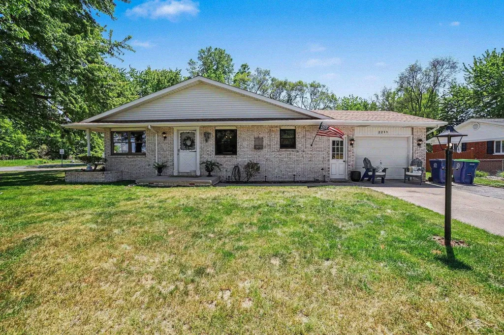 3595 Hermansau Drive Saginaw Charter Township MI 48603