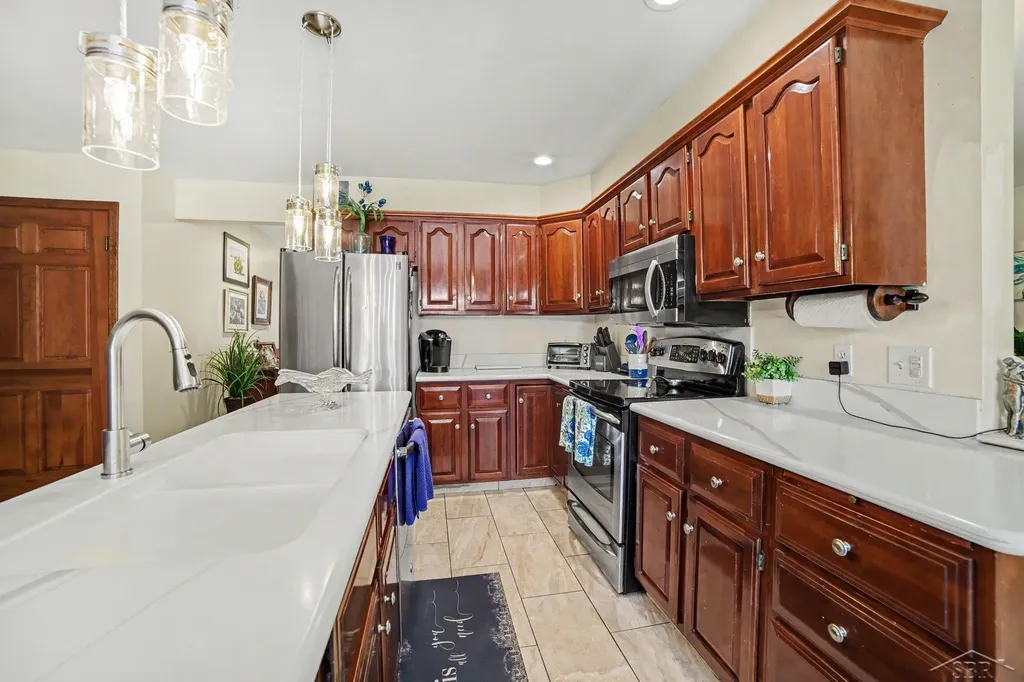 3595 Hermansau Drive Saginaw Charter Township MI 48603