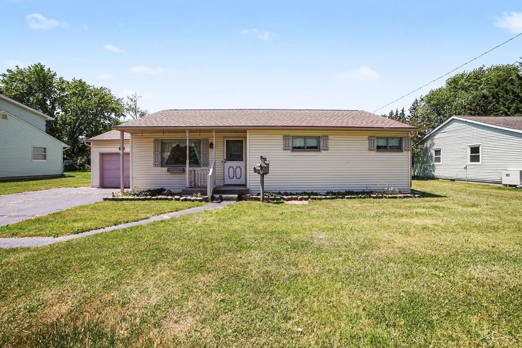 4925 Lorraine Avenue Carrollton Township MI 48604