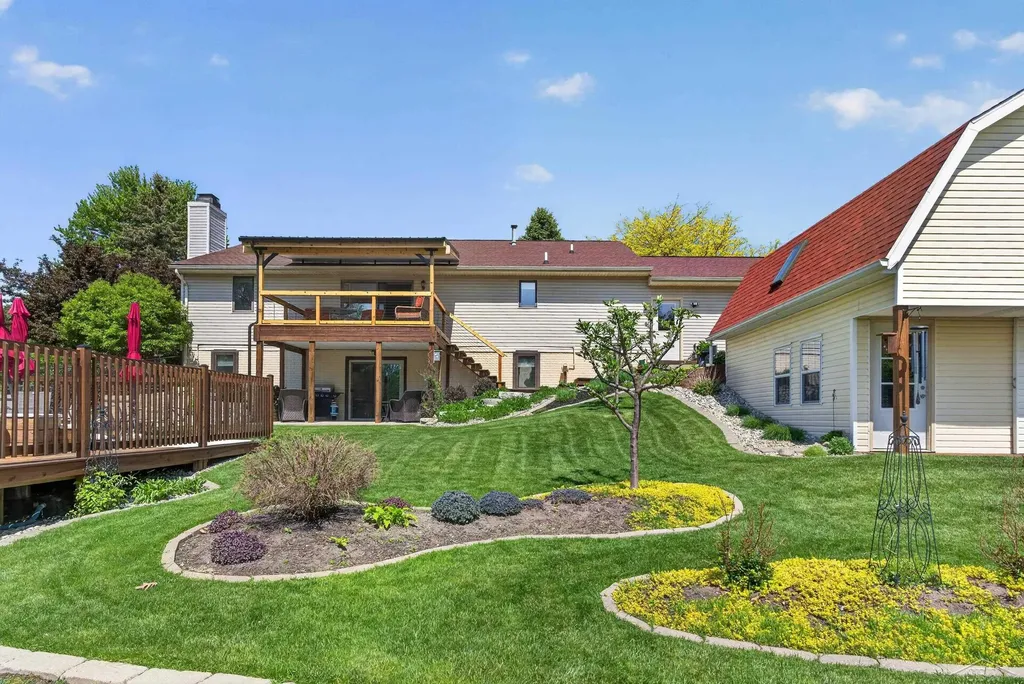 637 Riverview Court Grout Township MI 48624