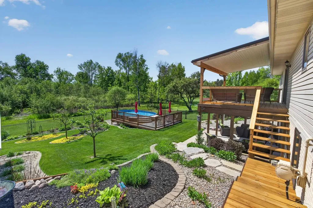 637 Riverview Court Grout Township MI 48624