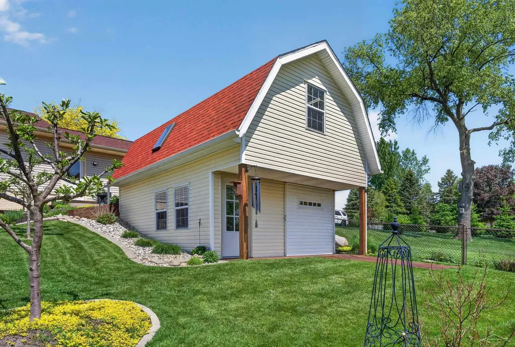 637 Riverview Court Grout Township MI 48624