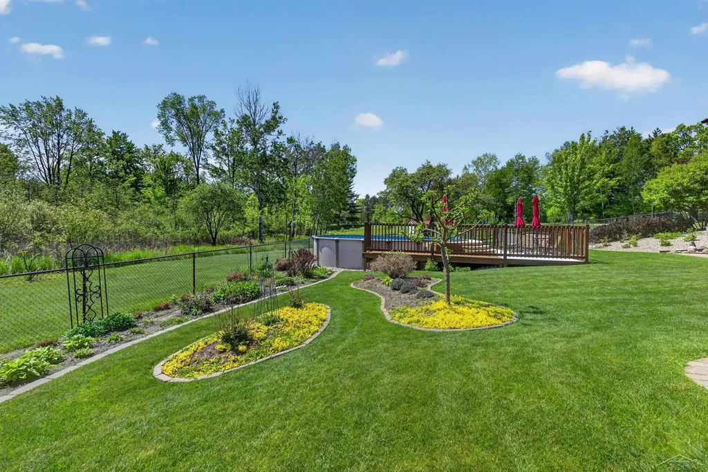 637 Riverview Court Grout Township MI 48624
