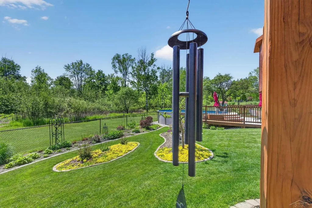 637 Riverview Court Grout Township MI 48624