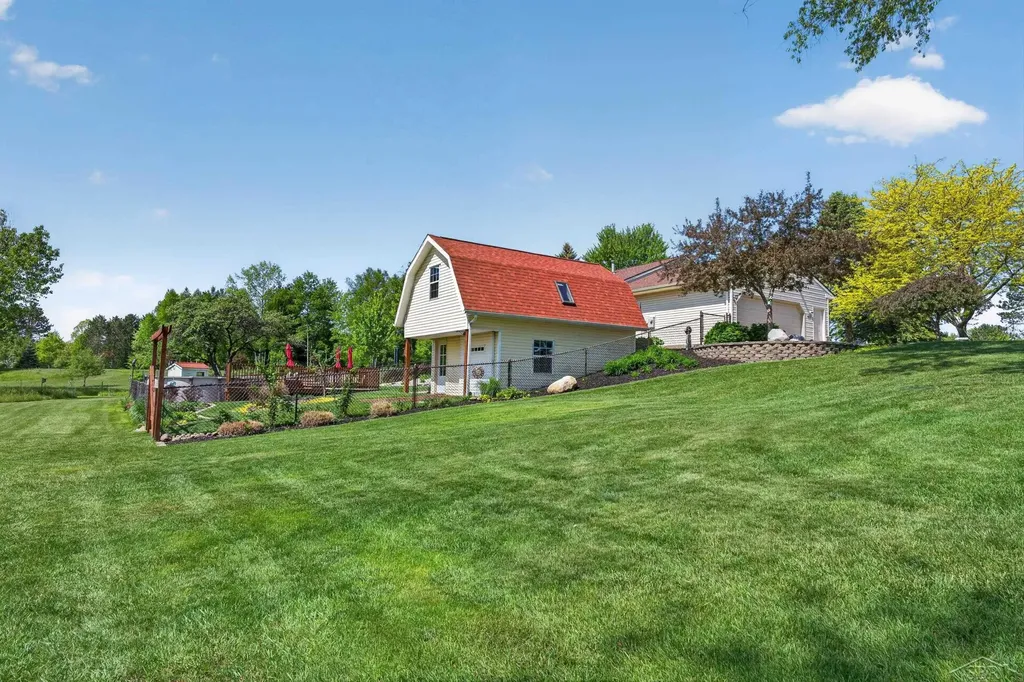 637 Riverview Court Grout Township MI 48624