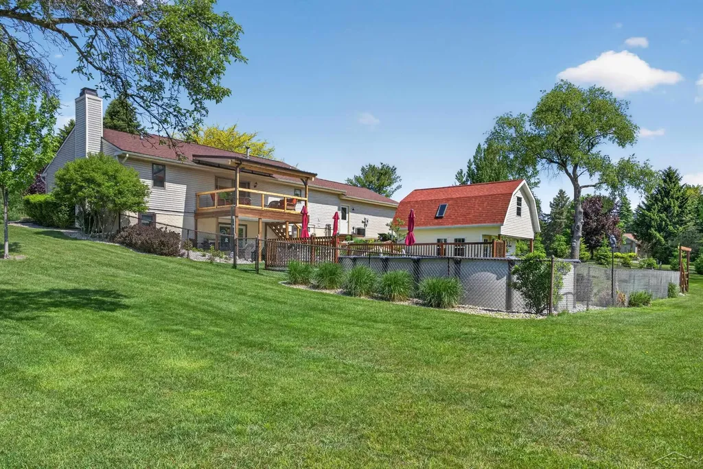 637 Riverview Court Grout Township MI 48624