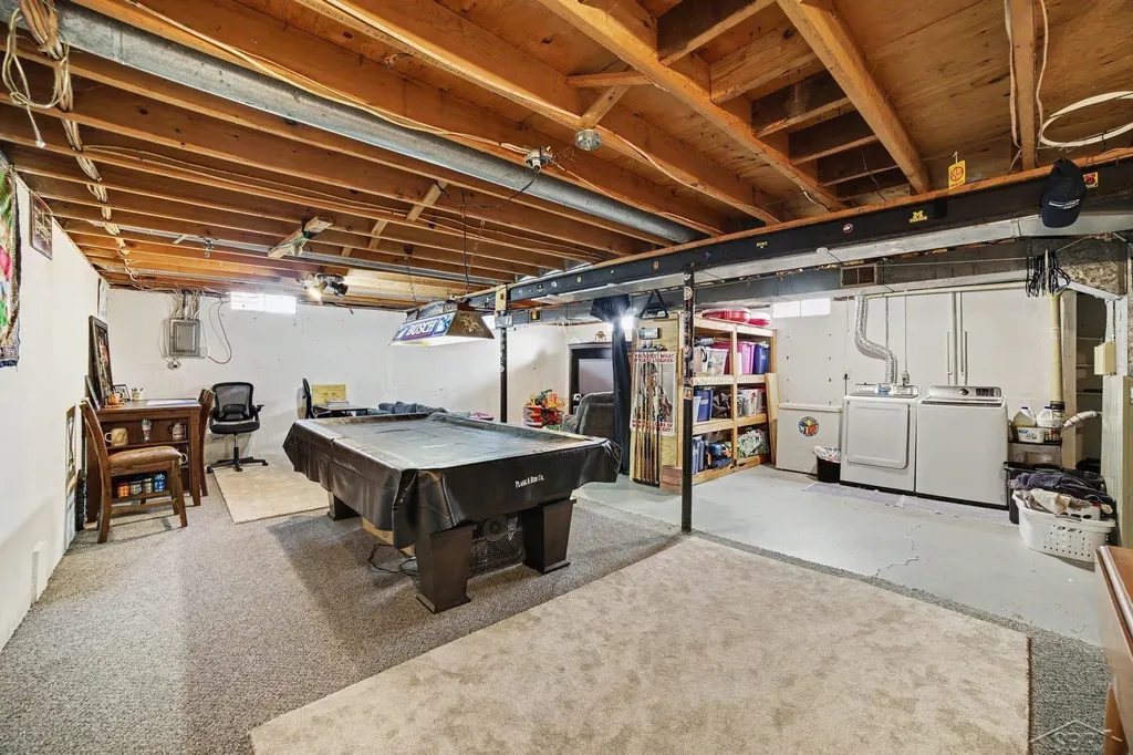 660 Plymouth Road Saginaw Charter Township MI 48638