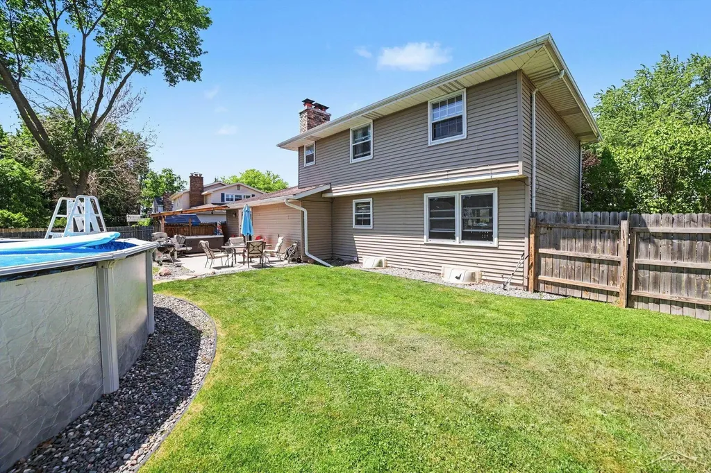 660 Plymouth Road Saginaw Charter Township MI 48638