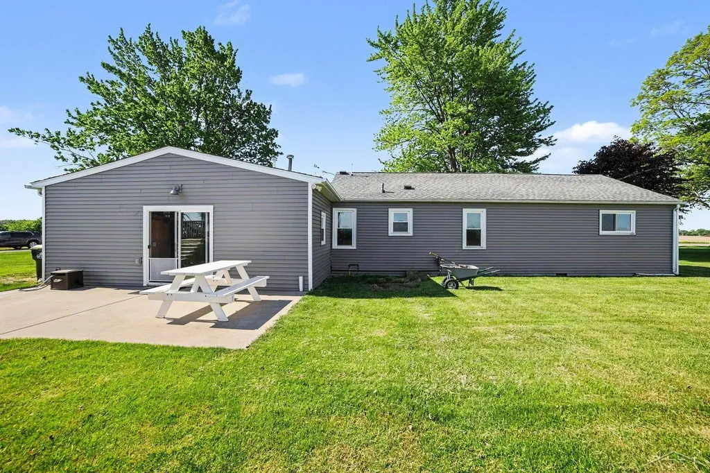 670 Hotchkiss Road Williams Charter Township MI 48611