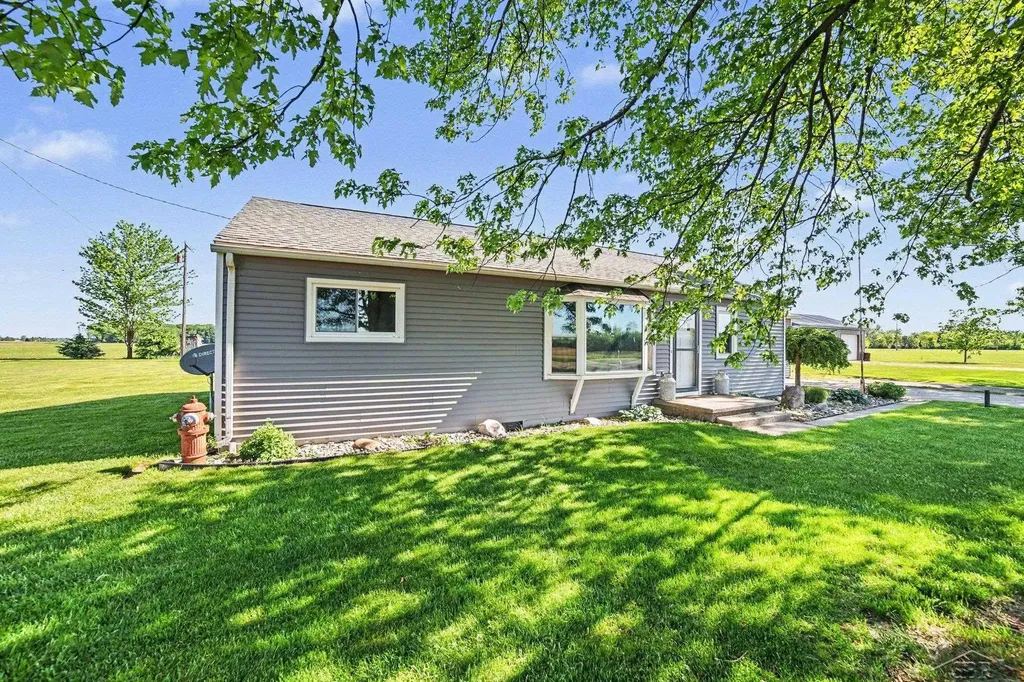 670 Hotchkiss Road Williams Charter Township MI 48611