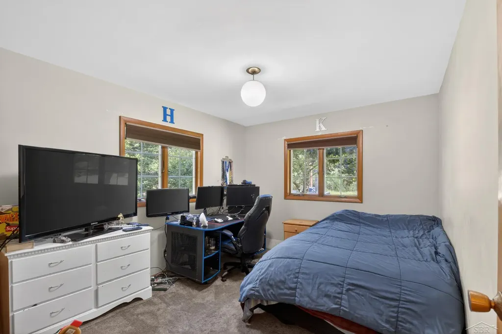 3121 E Bullock Creek Drive Midland Charter Township MI 48640