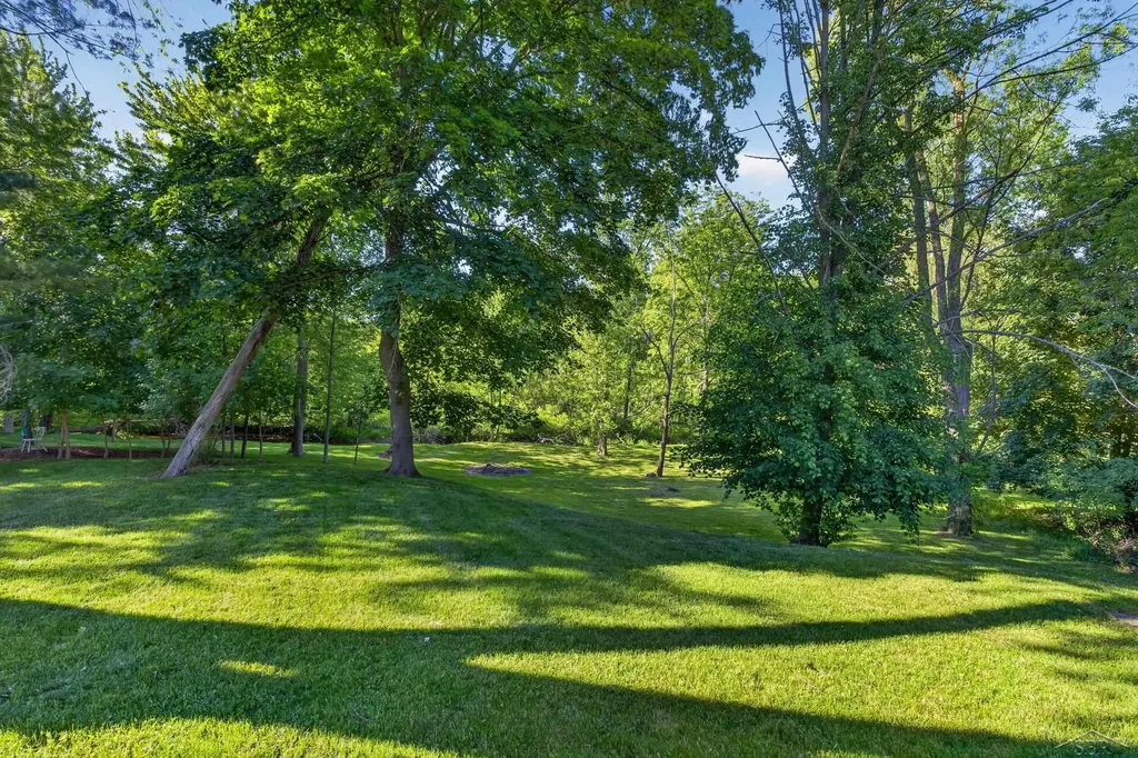 3121 E Bullock Creek Drive Midland Charter Township MI 48640