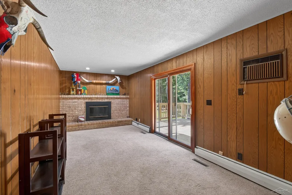 3121 E Bullock Creek Drive Midland Charter Township MI 48640