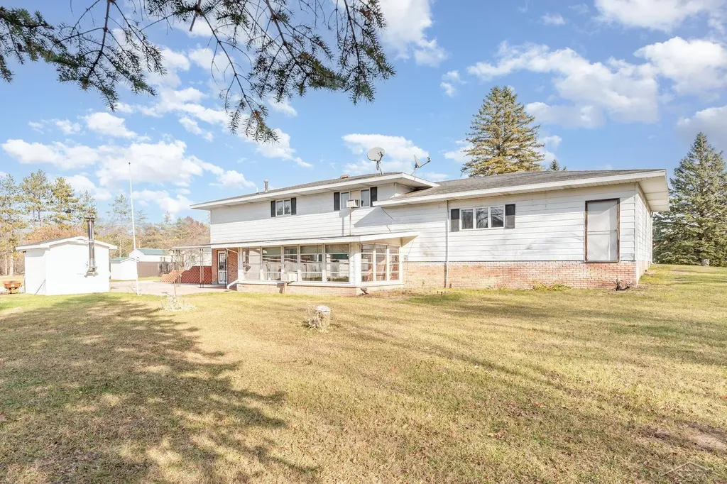 3532 S Ten Mile Road Porter Township MI 48615