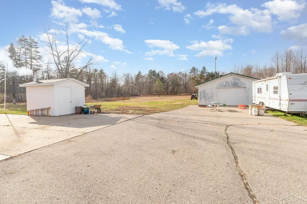 3532 S Ten Mile Road Porter Township MI 48615
