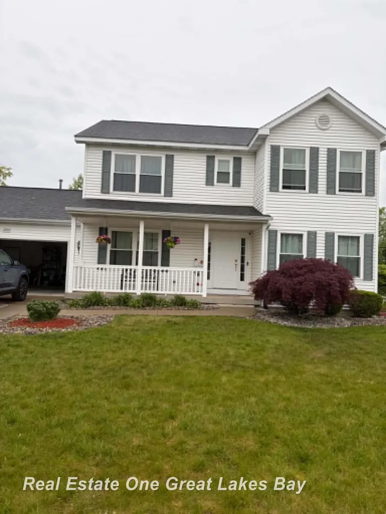 2894 Pimlico Lane Saginaw Charter Township MI 48603
