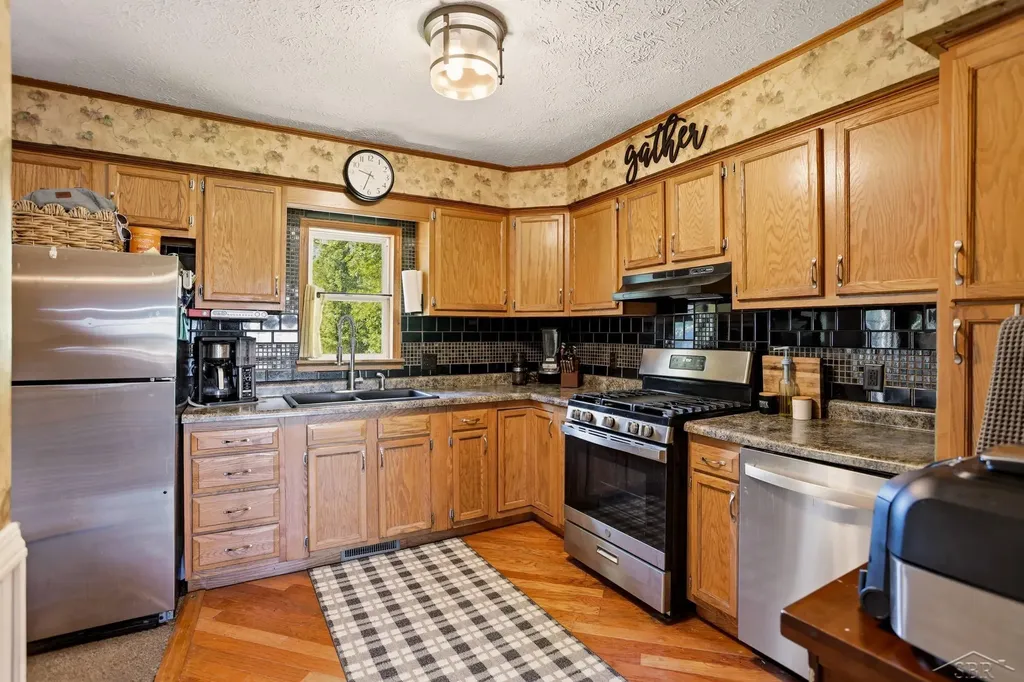 12067 Swan Creek Road Swan Creek Township MI 48609