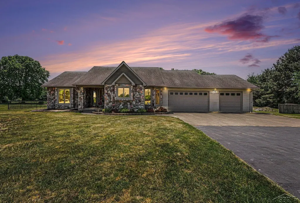 2768 E Birch Run Road Taymouth Township MI 48417