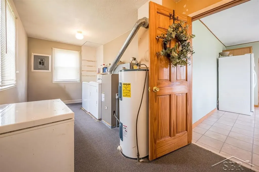606 S Mercer Street Pinconning City MI 48650