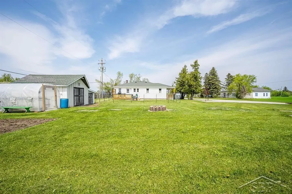 606 S Mercer Street Pinconning City MI 48650