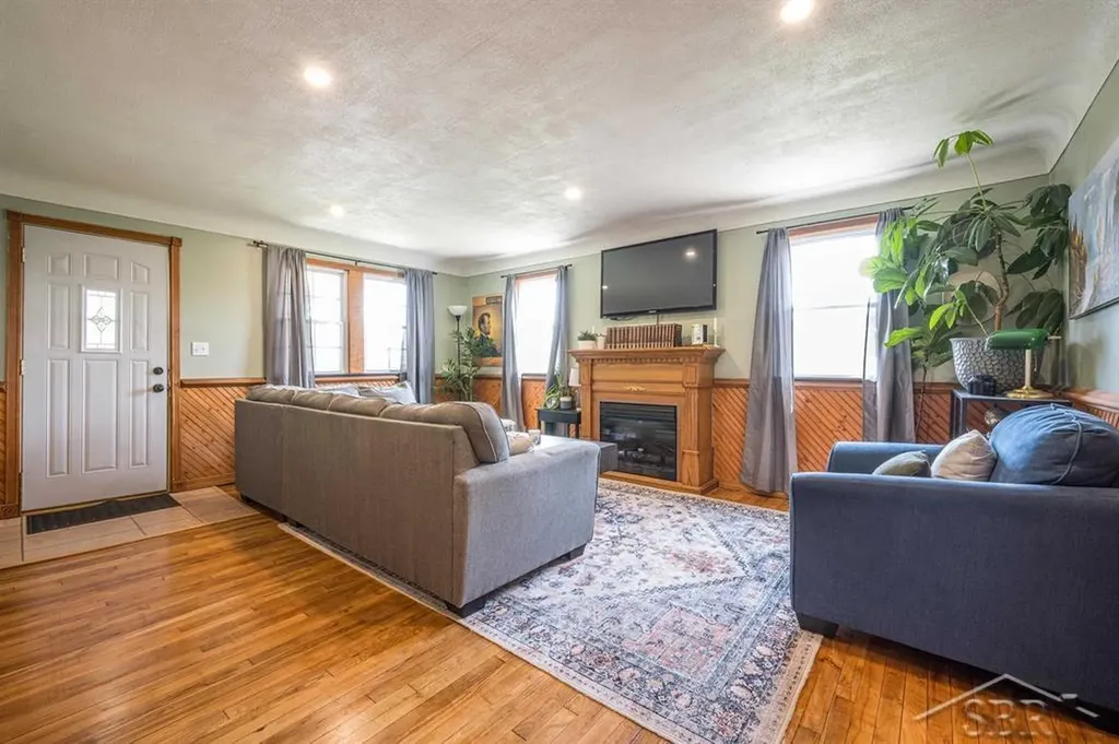 606 S Mercer Street Pinconning City MI 48650