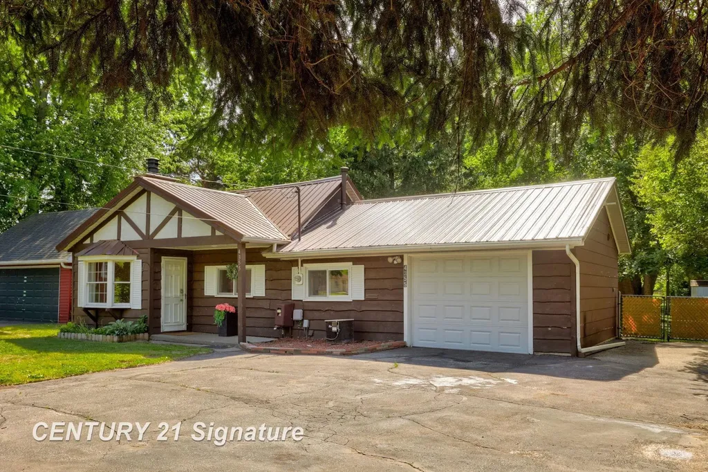 4355 N Michigan Avenue Carrollton Township MI 48604
