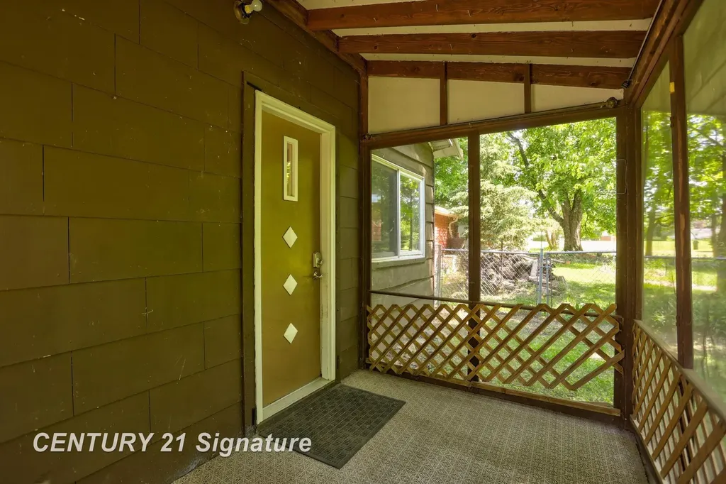 4355 N Michigan Avenue Carrollton Township MI 48604
