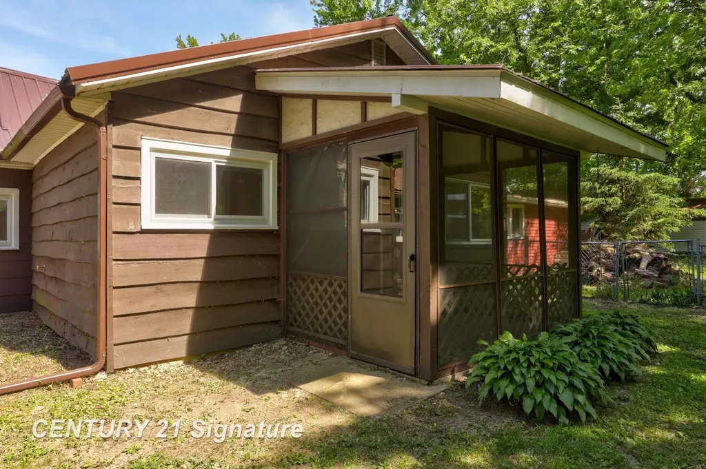 4355 N Michigan Avenue Carrollton Township MI 48604