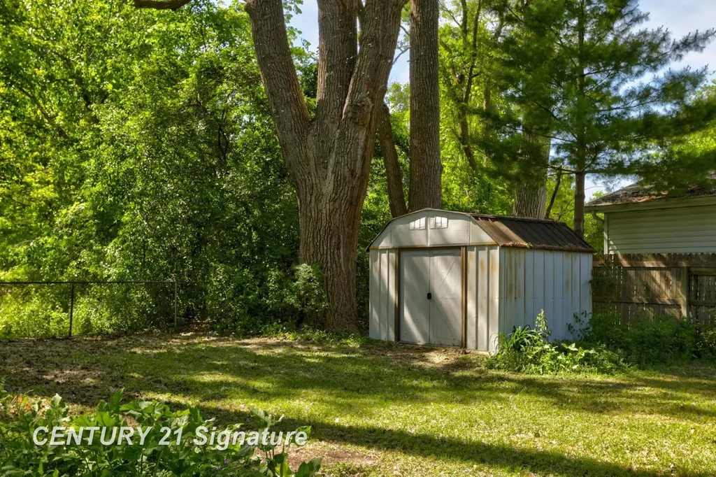 4355 N Michigan Avenue Carrollton Township MI 48604