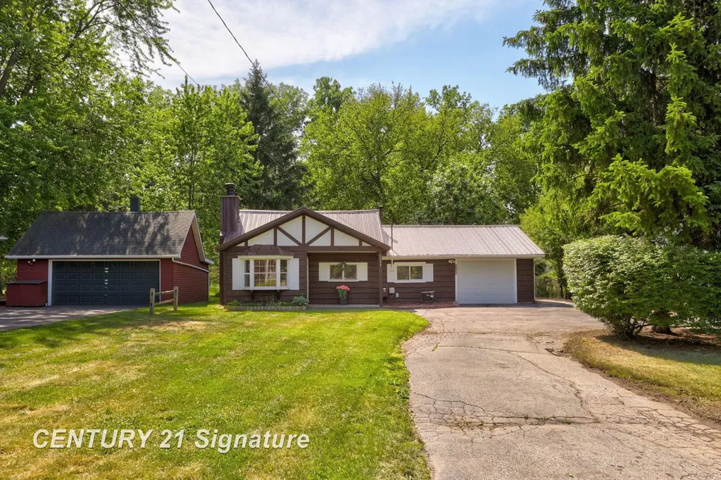 4355 N Michigan Avenue Carrollton Township MI 48604