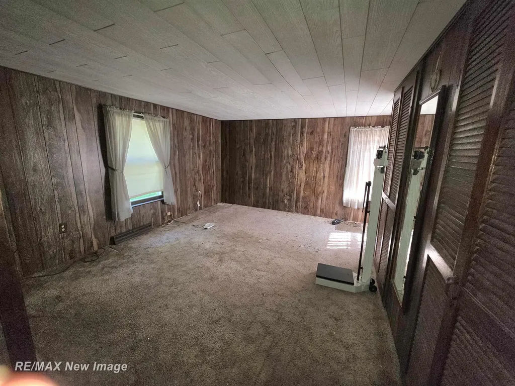 944 N Fairview Road Klacking Township MI 48661