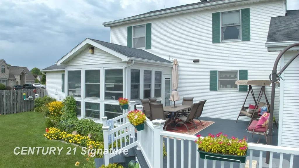 4407 Spurwood Drive Saginaw Charter Township MI 48603