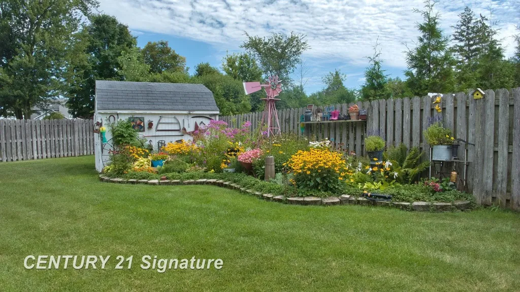 4407 Spurwood Drive Saginaw Charter Township MI 48603