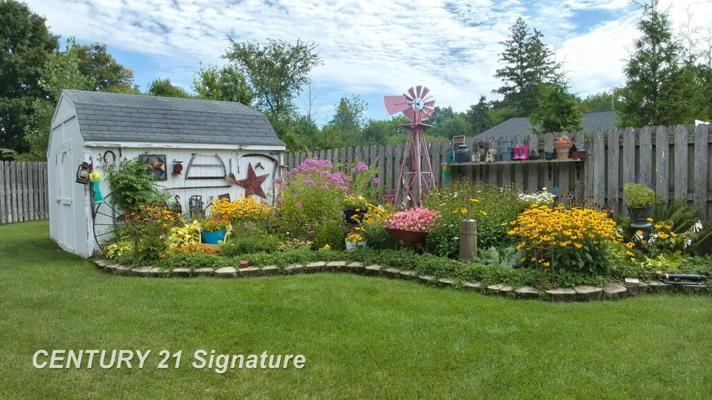 4407 Spurwood Drive Saginaw Charter Township MI 48603