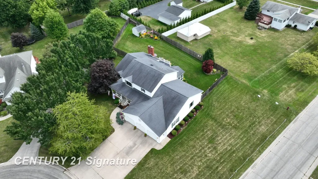 4407 Spurwood Drive Saginaw Charter Township MI 48603