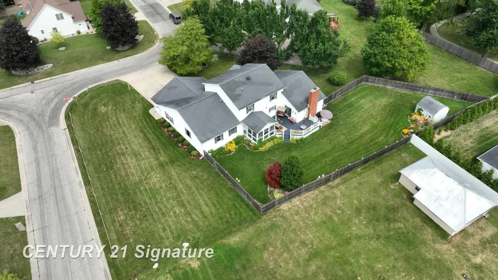 4407 Spurwood Drive Saginaw Charter Township MI 48603