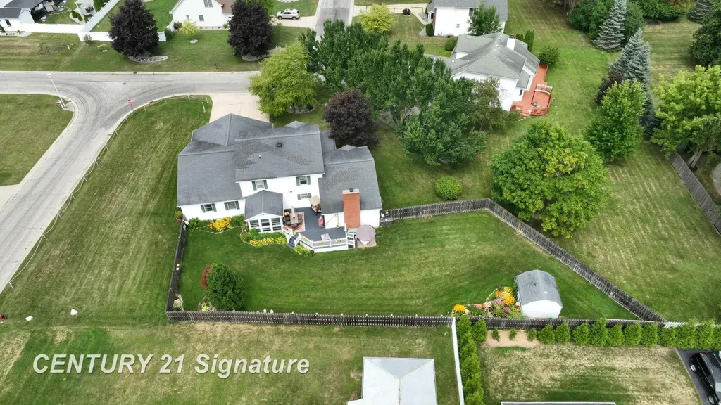 4407 Spurwood Drive Saginaw Charter Township MI 48603
