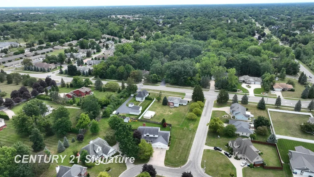 4407 Spurwood Drive Saginaw Charter Township MI 48603