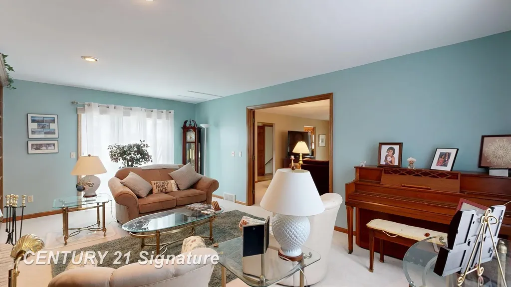 4407 Spurwood Drive Saginaw Charter Township MI 48603